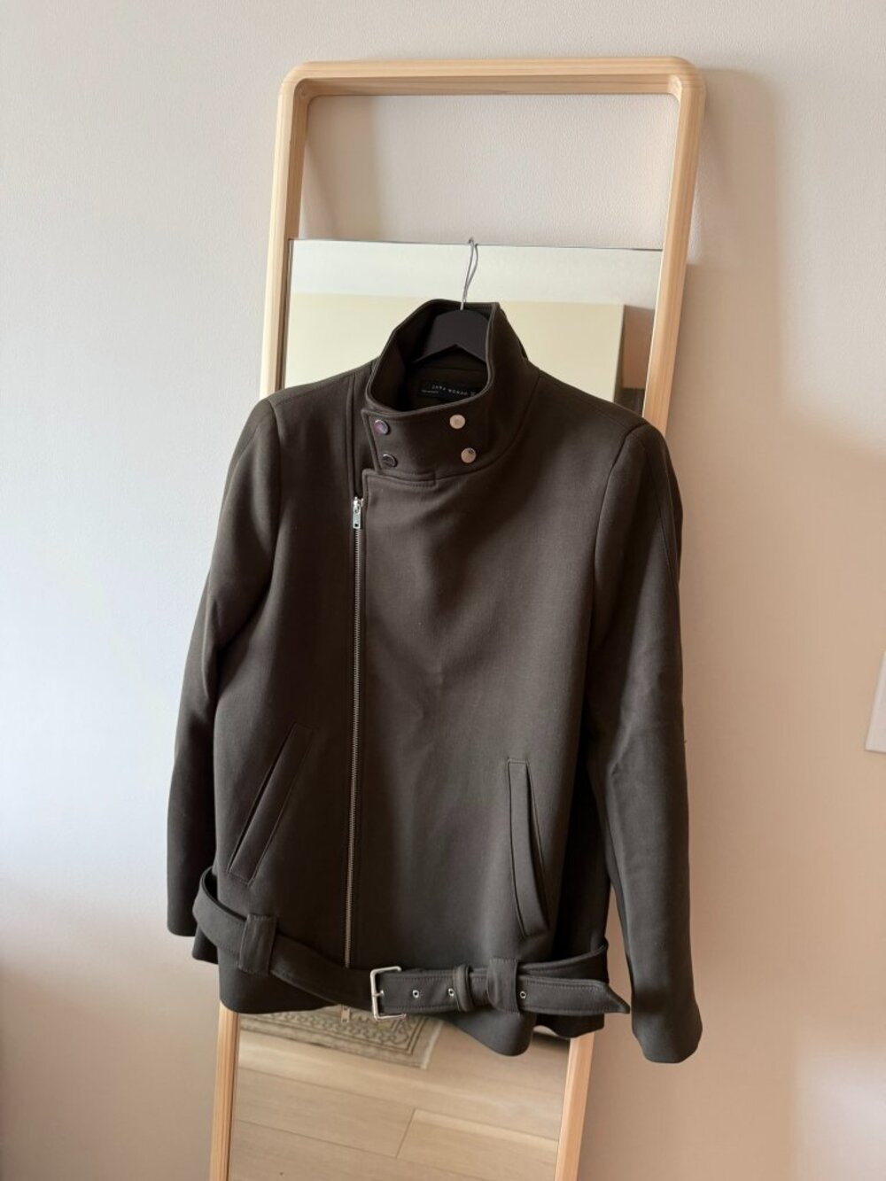 Women's Zara Jacket w/Asymmetrical Zipper (Size L)